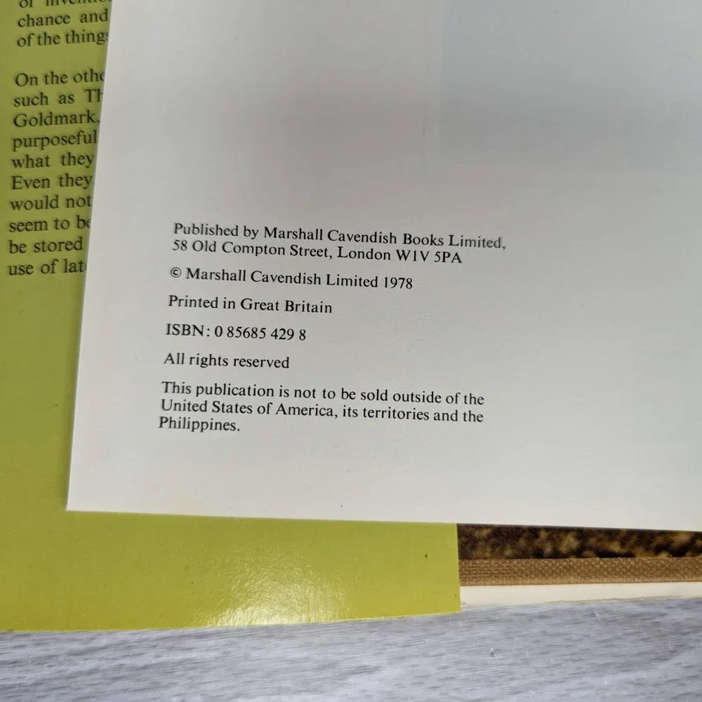 Book vintage euc